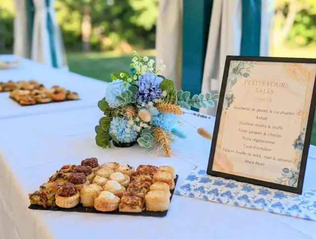 Buffet de petits fours chauds