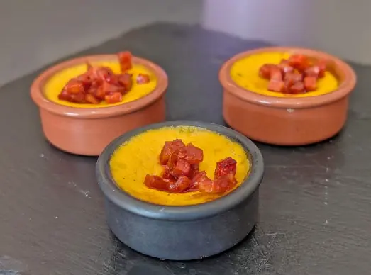 Cassolettes chaudes au chorizo
