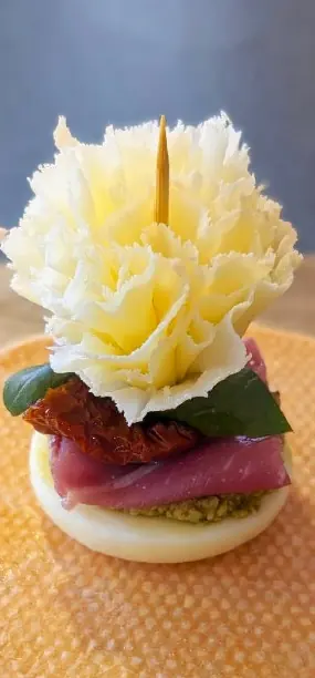 Fleur de tête de moine