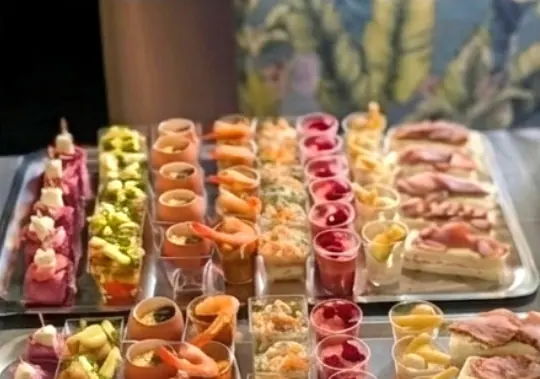 Plateaux de réception