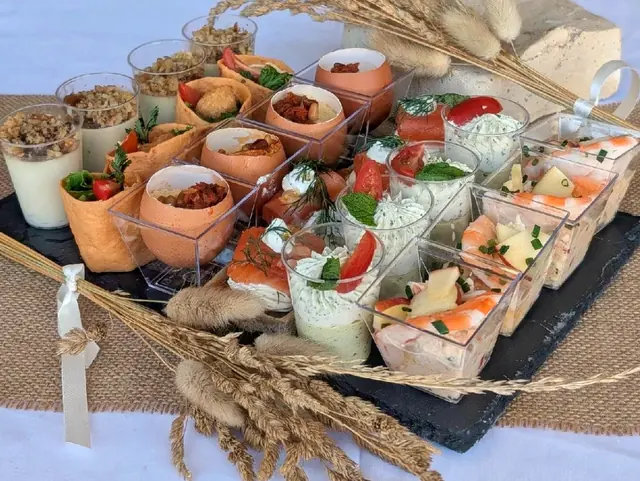 Verrines et cornets de saumon