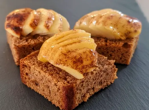 Gâteau aux pommes caramélisées