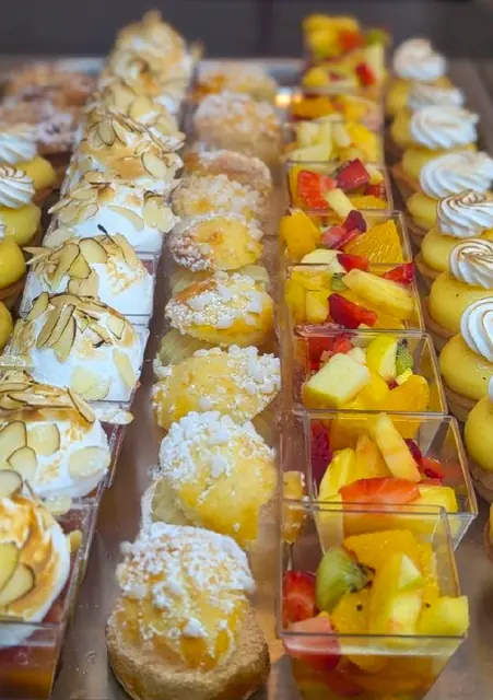 Tartelettes meringuées et fruits